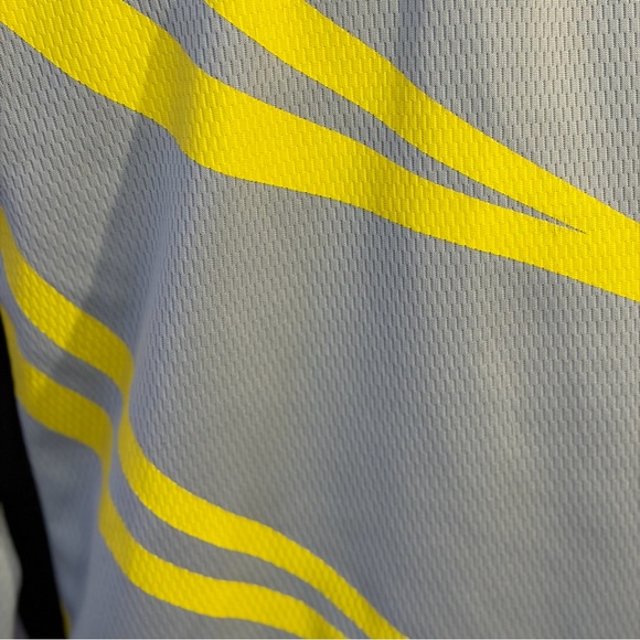 Crane bicycle shirt, size small - Picture 4 of 13